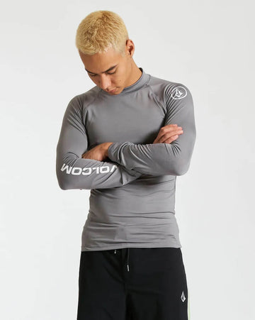 Camiseta Lycra Volcom Manga Longa Lido Stone Cinza