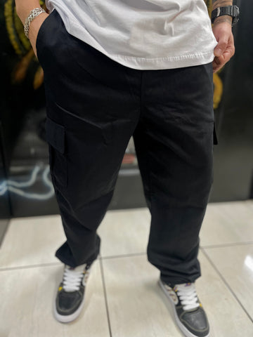Calça Cargo Reta Stranger - Preta