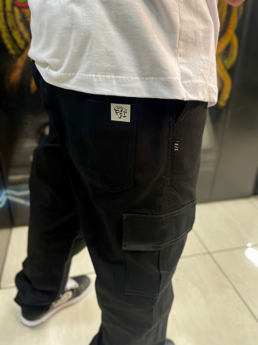 Calça Cargo Sarja Reta Stranger Street Design- Preto