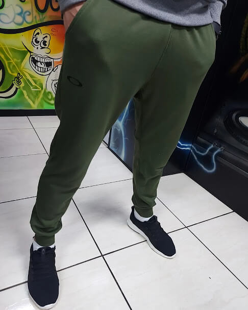 Calça Moletom Basic Athetic Pant Oakley - Verde Militar Outlet